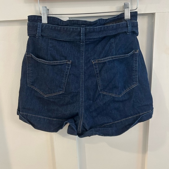 Paige Pleated belted Carly Shorts size 28 - Picture 5 of 5
